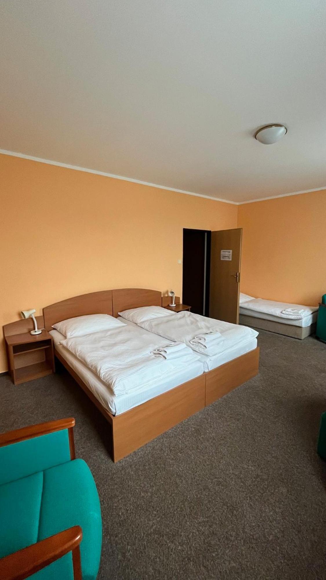 Grandhotel Нови-Бор Экстерьер фото