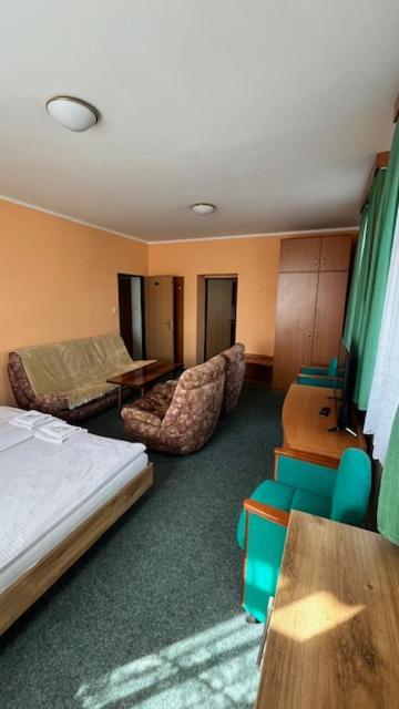 Grandhotel Нови-Бор Экстерьер фото